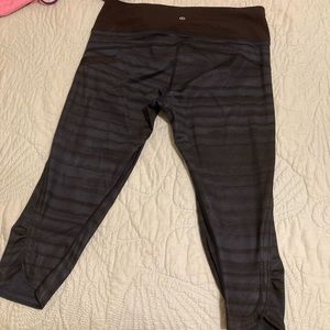 Lululemon capri like new used ones